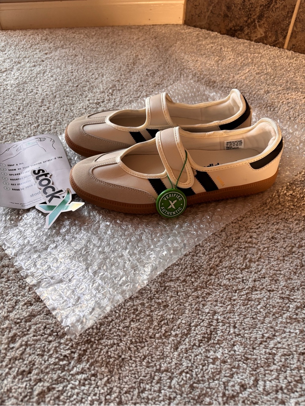 Samba Jane Sneakers